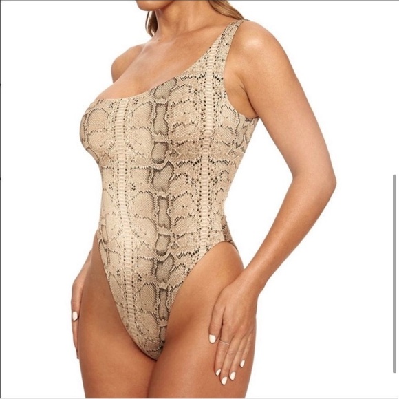 Swimming suit Sz XSmall - Picture 3 of 4